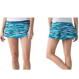 Lululemon Pace Rival Skirt II (Regular)Seven Wonders Multi / Hero Blue SZ 4 EUC